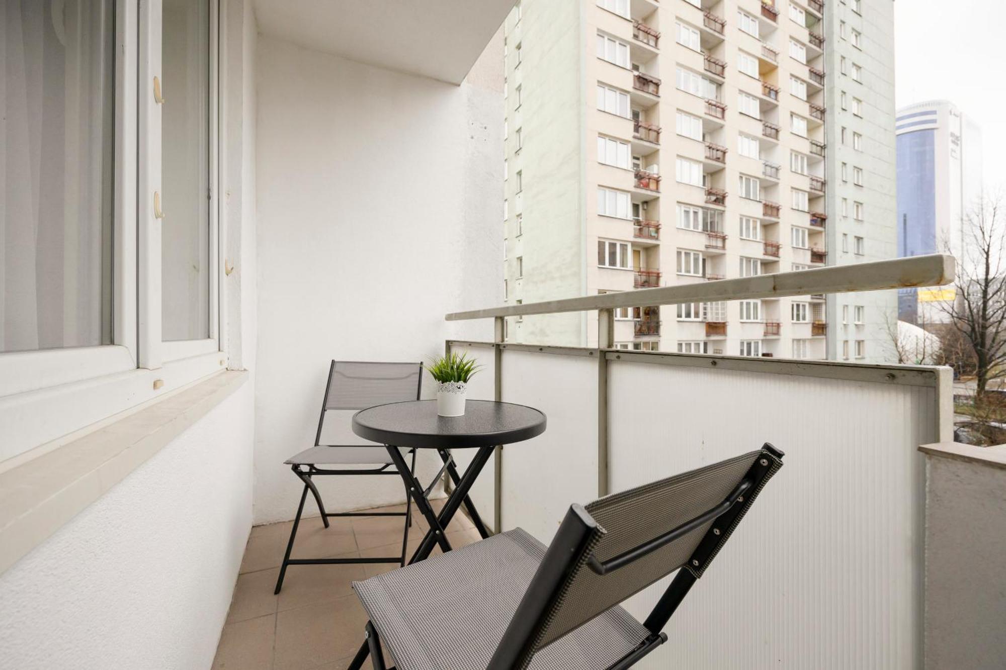 Comfortable Apartment Warsaw Wola & Balcony By Noclegi Renters ภายนอก รูปภาพ