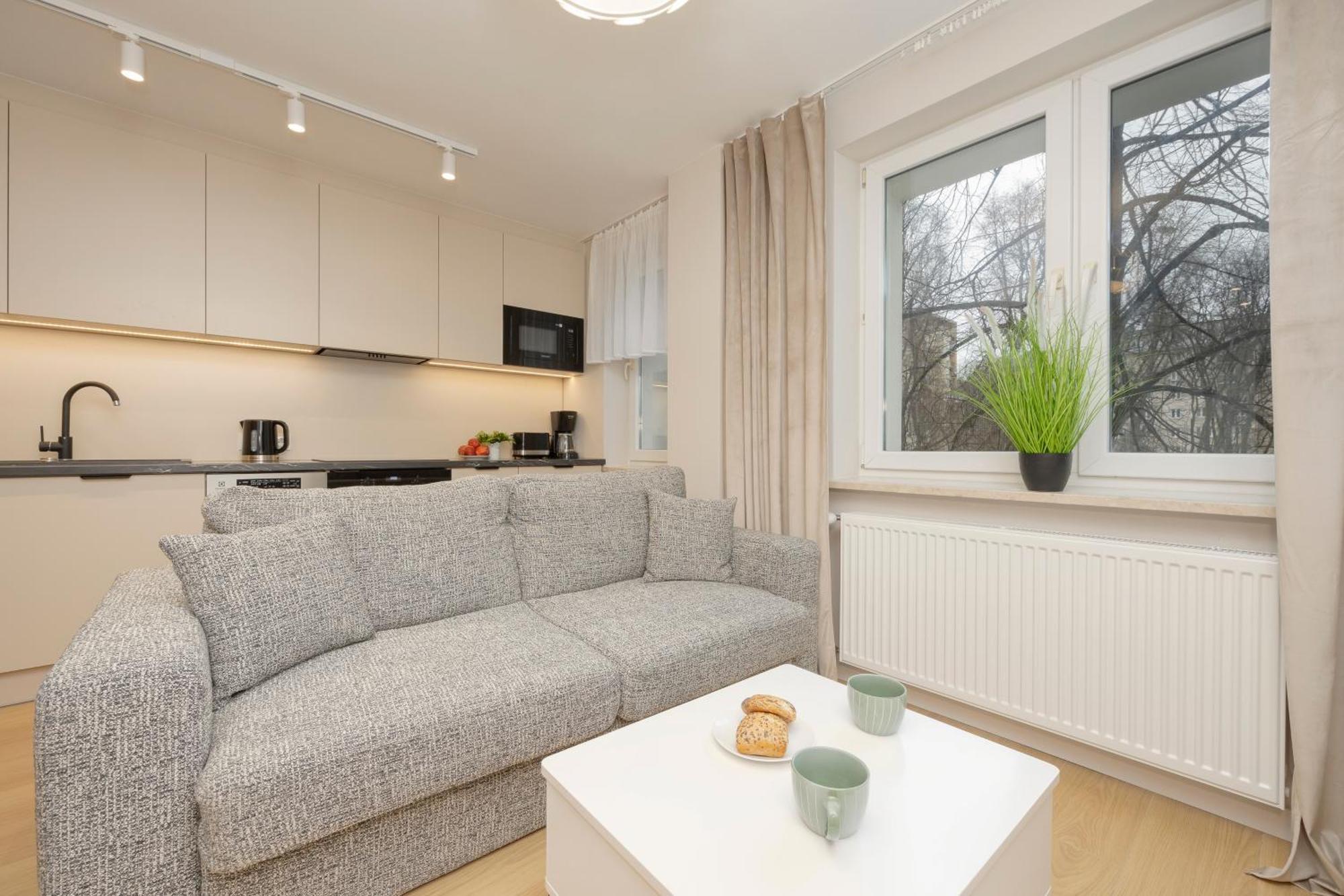 Comfortable Apartment Warsaw Wola & Balcony By Noclegi Renters ภายนอก รูปภาพ